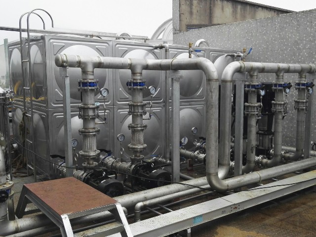 萬豐-模具冷卻水恒壓恒溫系統